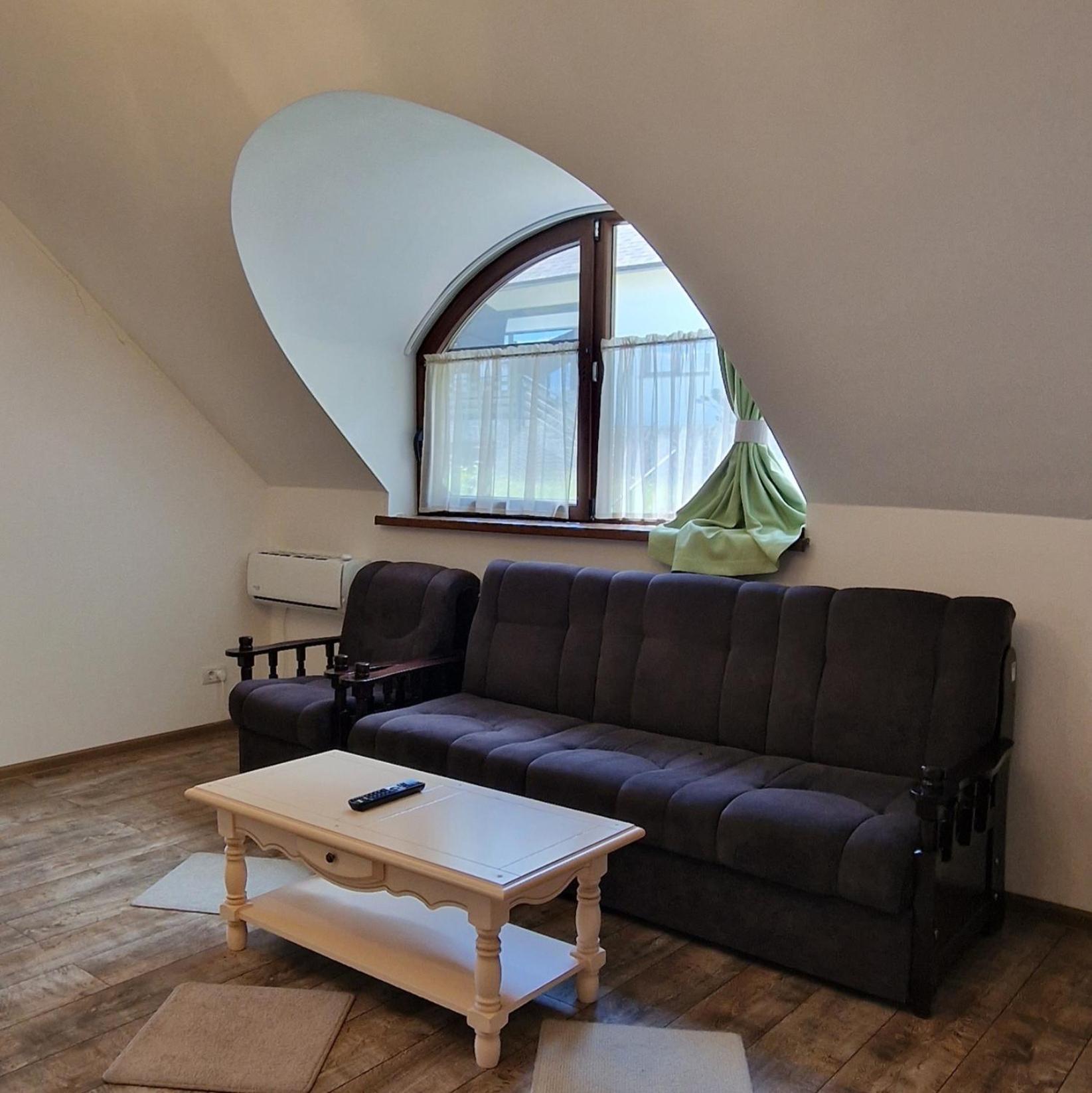 Provence Suceava Hotel Ngoại thất bức ảnh